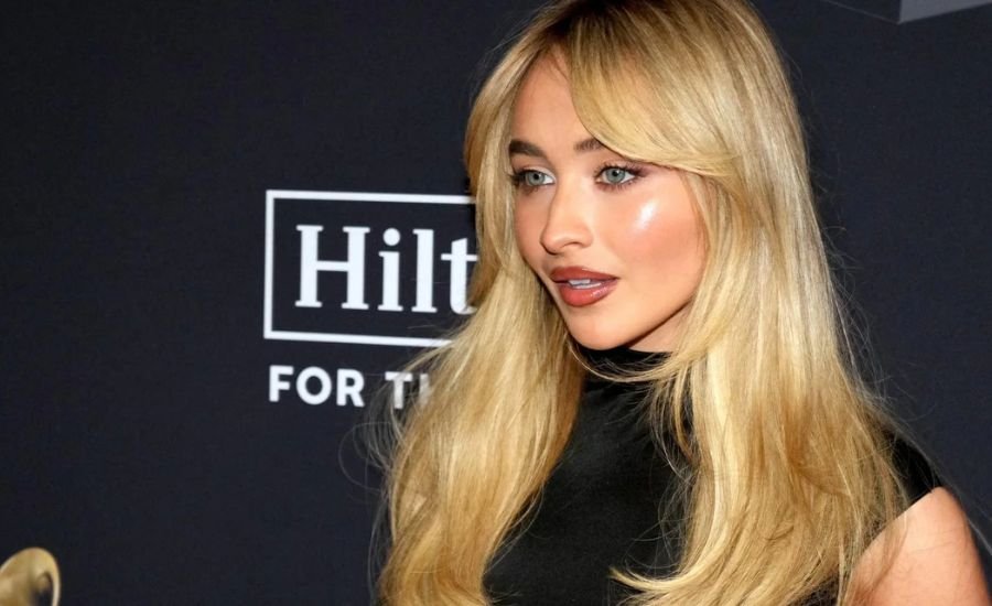 Voluminous Curtain Bangs: Sabrina Carpenter